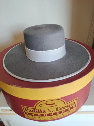 Sombrero ala ancha Padilla Crespo