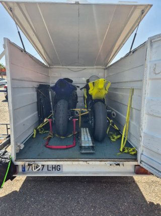 ALQUILER DE REMOLQUE CERRADO MOTOS