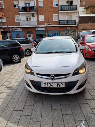 Opel Astra 2014