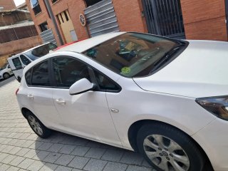 Opel Astra 2014