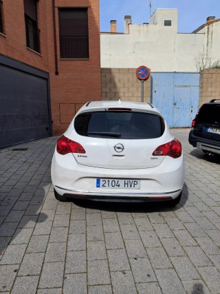 Opel Astra 2014
