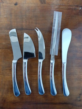 Set coltelli da formaggio