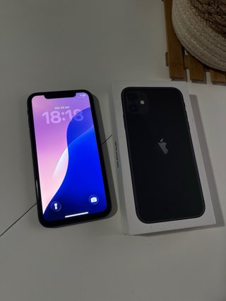 iPhone 11 Negro de 64GB con su Caja Original