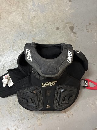 Peto protector Leatt niño