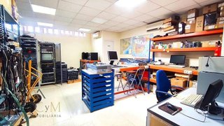 Local comercial en venta en Sant Joan Despí