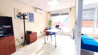 Local comercial en venta en Sant Joan Despí
