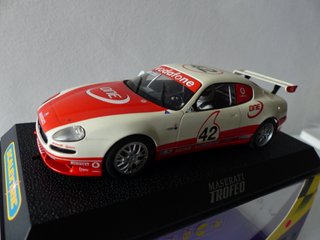 MASERATI COUPE SCALEXTRIC ( CON CAJA )