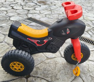Moto de pedales infantil