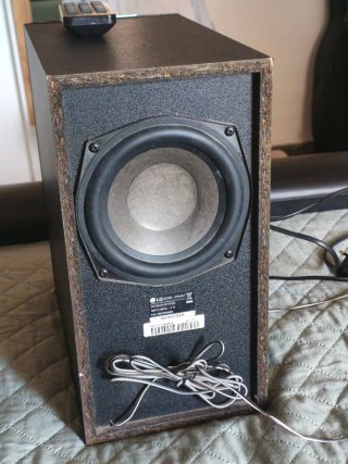 Barra Sonido LG SJ2 con Subwoofer Bluetooth