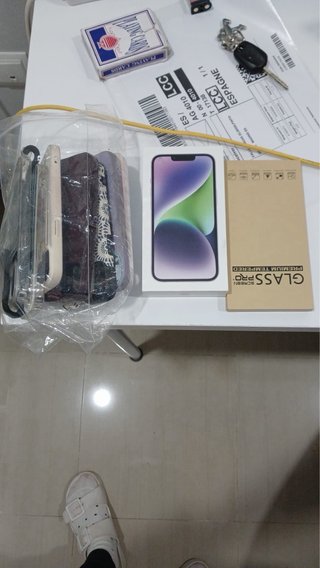 iPhone 14 Apple