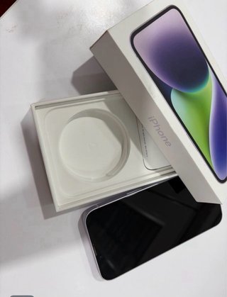 iPhone 14 Apple