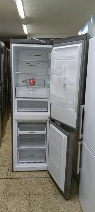 NEVERA COMBI WHIRLPOOL NO FROST ENERGÍA A+