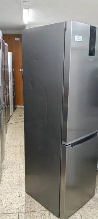 NEVERA COMBI WHIRLPOOL NO FROST ENERGÍA A+
