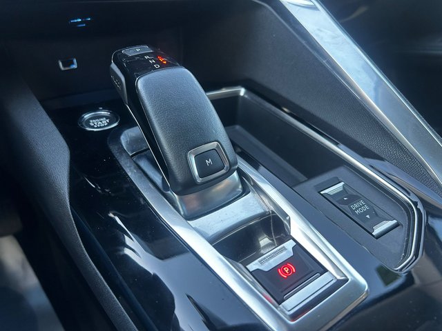 Peugeot 3008 “El SUV que enamora a primera vista"