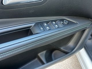 Peugeot 3008 “El SUV que enamora a primera vista"
