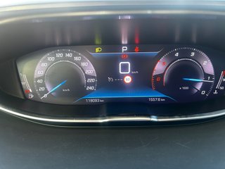 Peugeot 3008 “El SUV que enamora a primera vista"