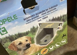 2 bebederos COPELE para perros