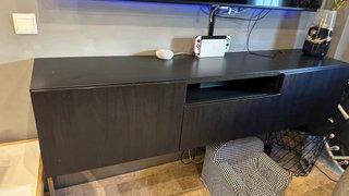 Mueble TV Ikea Negro/Marrón Madera