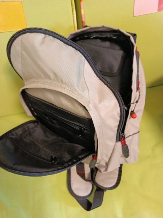 Mochila Trunk Co Beige y Negra