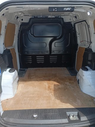 Ford Transit Courier 2021