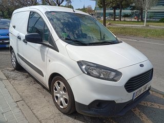 Ford Transit Courier 2021