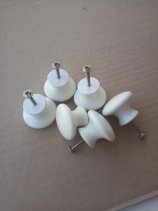 6 Tiradores blancos para muebles