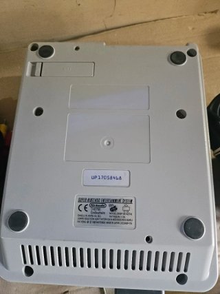 Super Nintendo PAL com 2 jogos e comando