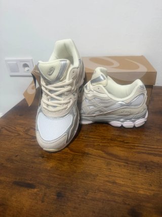 Asics Gel NYC Beige/Plata