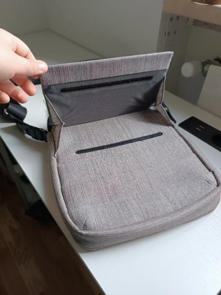 Borsa Tracolla DICOTA Code Sling Bag x iPad/Tablet