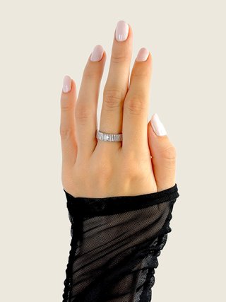 Anillo SERA Plata de Ley 925 Ajustable