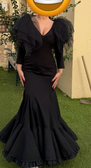 Traje Flamenco Diseño Talla 36-38 con un solo uso