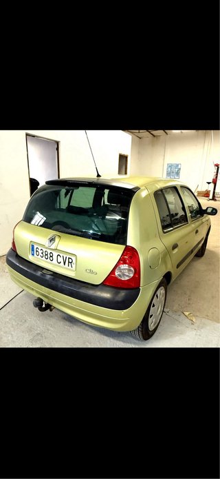 Renault Clio 2004