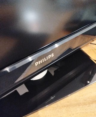 TV Philips 32" + Chromecast Smart TV