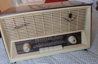 Radio Iberia BF-162 Beige/Marrón perfecto estado