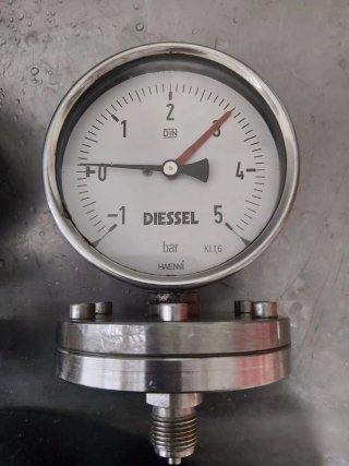 Lote de piezas industriales