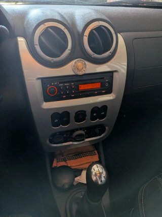 Dacia Sandero 2012
