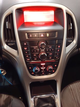 Opel Astra 2012