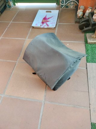 Casita para gato o perro pequeño negra