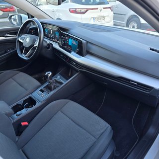 Volkswagen Golf 2021