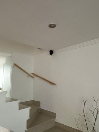 5 altavoces Bose negros