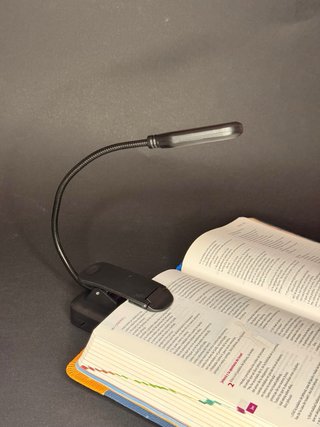 Lámpara de lectura flexible clip