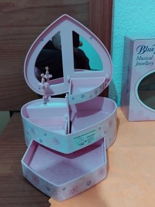 Caja Musical Corazón Azul Hada