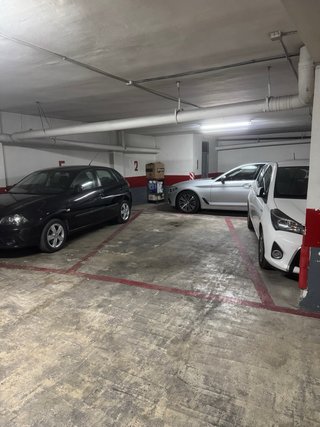 Se alquila plaza de garaje en el centro de Granada