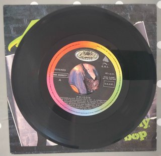 POISON - 3 Singles Vinilo