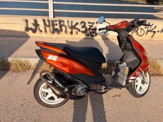Yamaha Jog RR con documentación al dia cambiaria