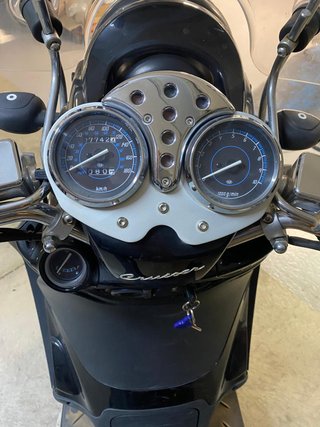 PIAGGIO BEVERLY CRUISER 2008