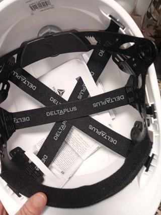 3 Cascos de seguridad Delta Plus. Con mejor comodi