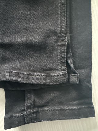 Pantalones vaqueros negros Zara mujer