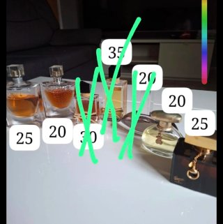 Perfume Marrón y Dorado