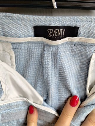 Pantaloni in lino celeste